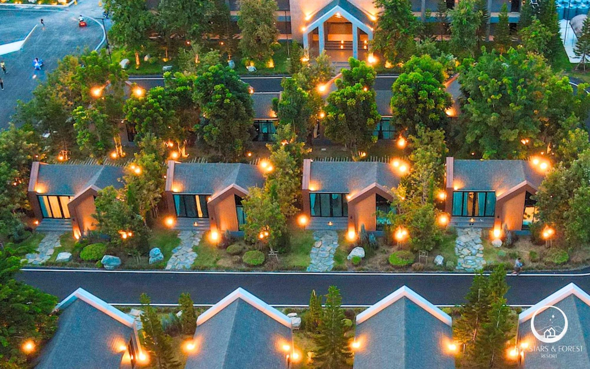 See Stars & Forest Resort Amphoe Sawang Daen Din Extérieur photo