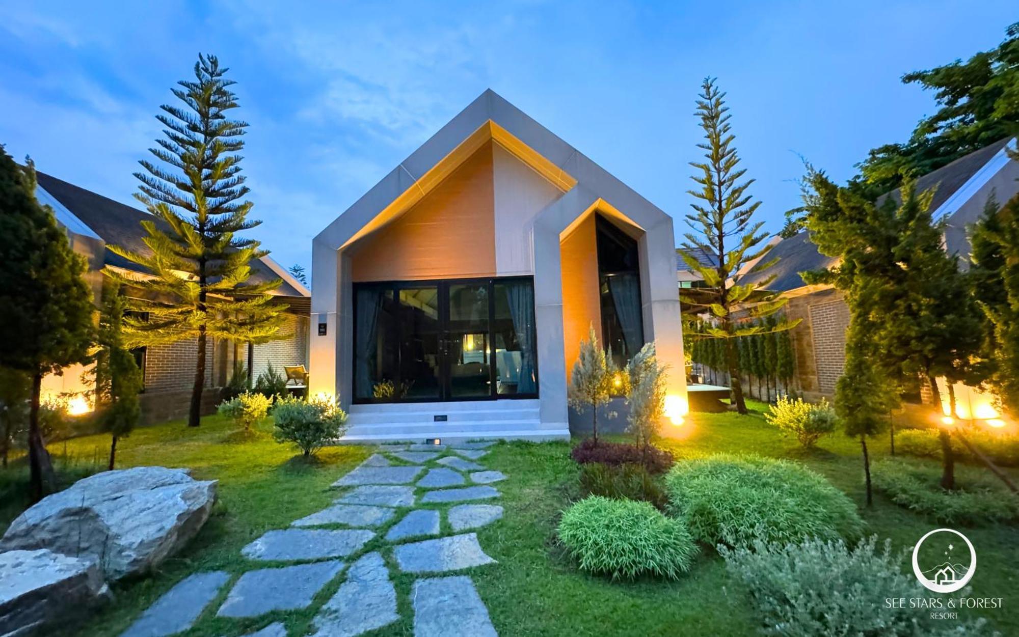 See Stars & Forest Resort Amphoe Sawang Daen Din Extérieur photo