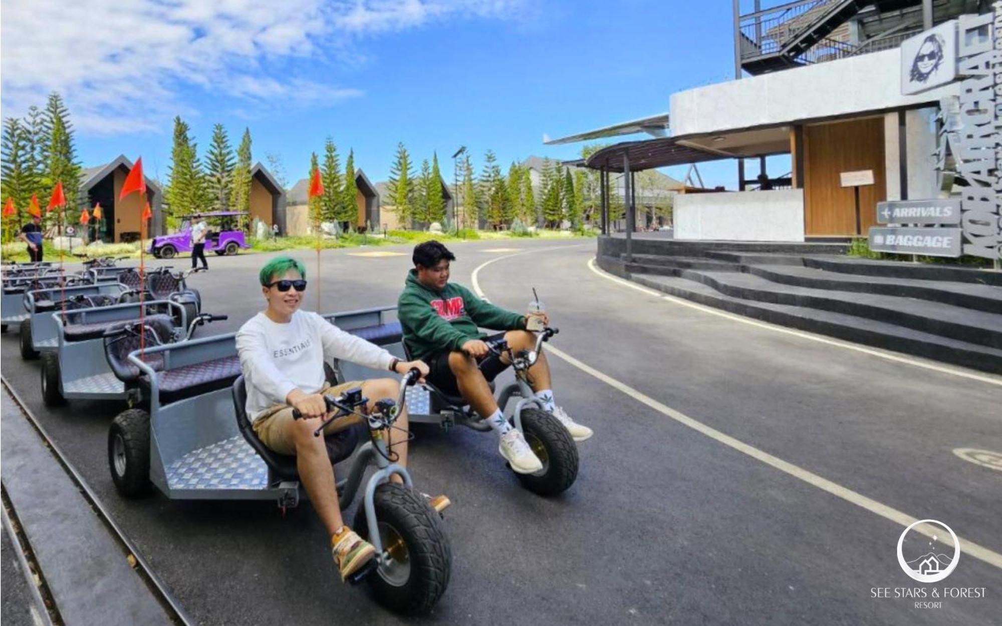 See Stars & Forest Resort Amphoe Sawang Daen Din Extérieur photo